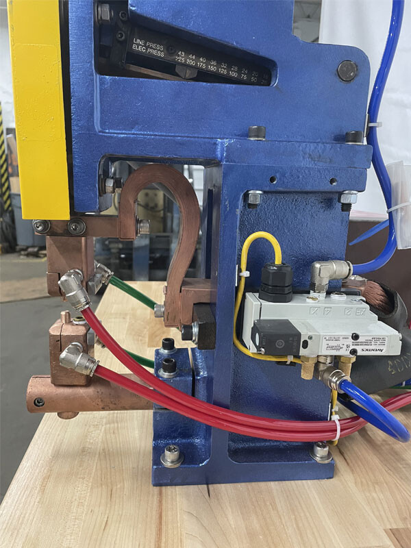 Used Tweezer Weld Bench Welder - 20634 - Img 03 | Weld Systems Integrators